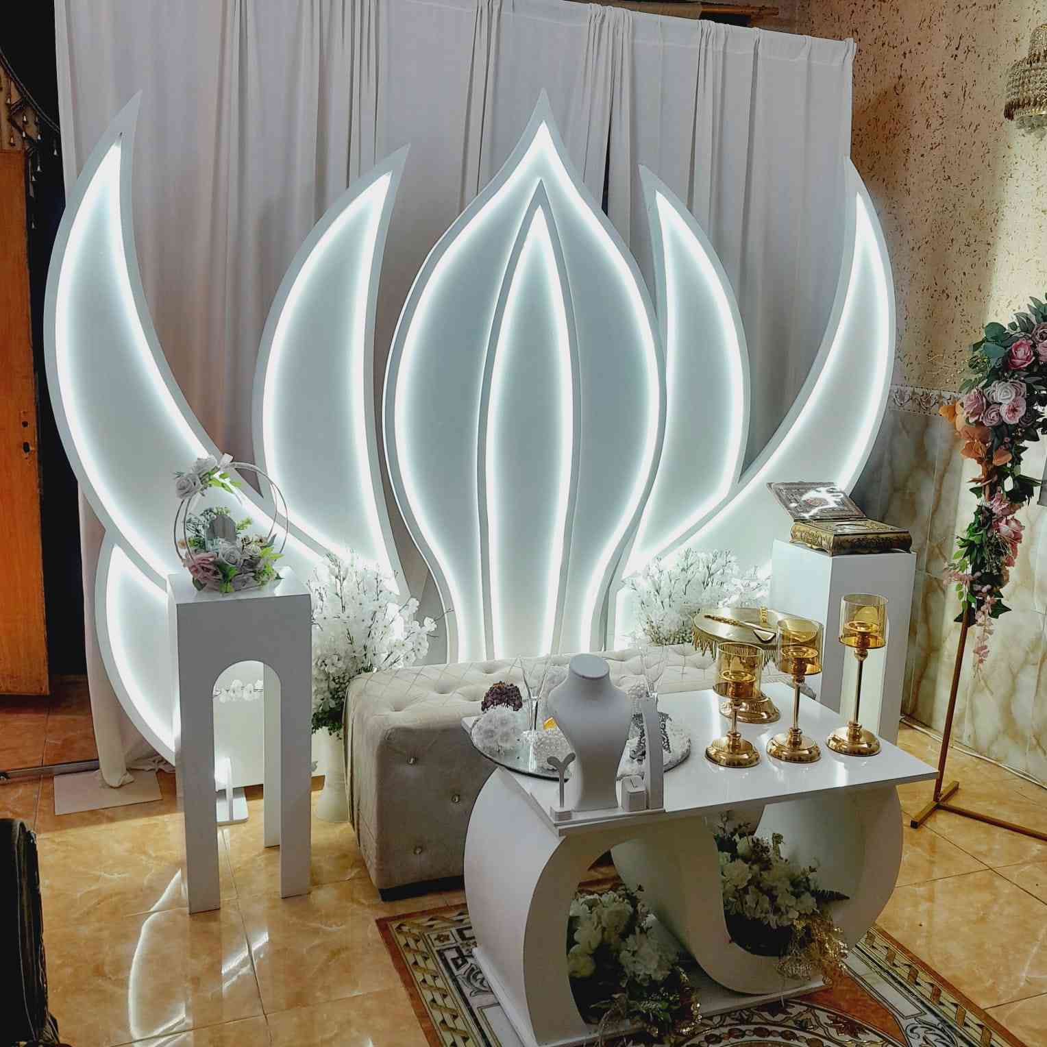 كوشات افراح ديالى🍊🍊 لتنضيم الحفلات🎊 وتاجير جنط العروس 🧳🧳
حنه🌺-مهر💍-خطوبه🎉-توديع عزوبيه 💃_اعياد الميلاد🎂-  للحجز مراسله اوالاتصال 
***********
@إشارة #كوشات#متابعين#اعراس
