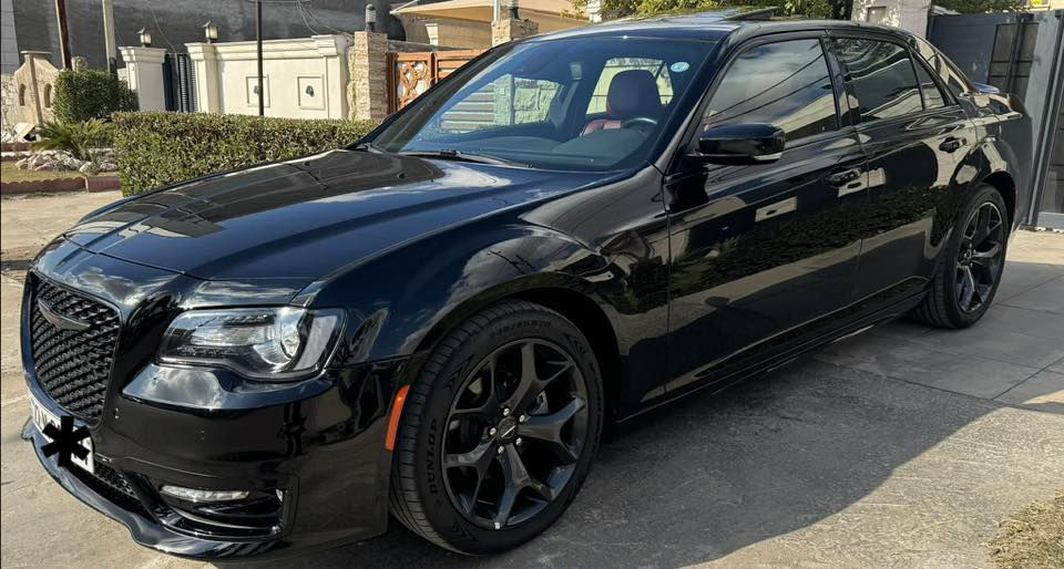 السلام عليكم اوباما موديل ٢٠٢١ ماشيه ٤١ الف ميل فول للاخير داخل احمر كندي استيراد شركة انترناشونال رقم الهاتف ***********
