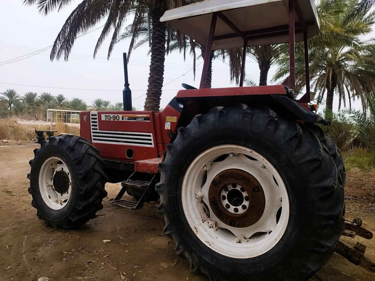 سلام عليكم مكينة فيات حجم 70.90 حاوية دخول جديد. ‏‪0785 187 8114‬‏
