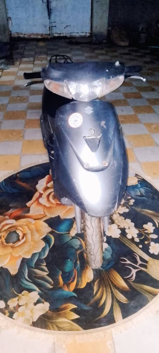 سلام عليكم شباب هاي ذبانه ساسوكي للبيع مكان ميسان القادسيه سعره 350الذبانه مكفوله من كلشي الذبانه اوراق اصوليه مكينه مامفتوحه ***********
