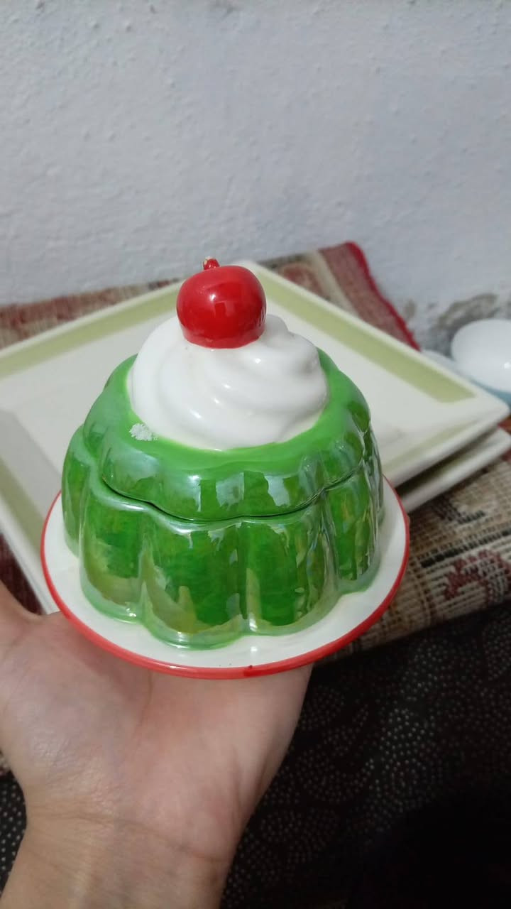 سلام عليكم متوفر شلعات بايركسات ١٨ بايركس كبير َوصغير ب٣٥ وتحفيات ومكات ٣٠ قطعه ب٦٠ ماعين مناسف وقوري وستكاين وماعينهم َ وسياحي مذهب كلشي موجود  اريد ابيعهم شلعات مستعجله عليهم


**إذا كنت صاحب هذا الإعلان وتريد حذفه لأي سبب، رجاءا أرسل رسالة إلى الدعم الفني**