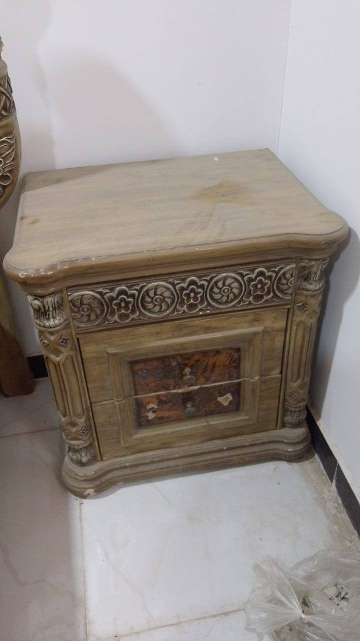 رسلام عليكم غرفه تركيه مستعمله للبيع السعر 400 أو بيها مجال ول ماعده يراسلني أو يدلل *********** نجف
