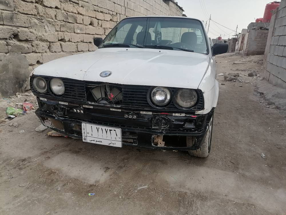 بي أم زعره موديل 89 محرك ونجي 6 لا تبخير ولا تنقيص رقم ديالى مشروع وطني راعيهه موجود رايدهه ب17 وبيهه مجال للتواصل *********** الزبير, البصرة
