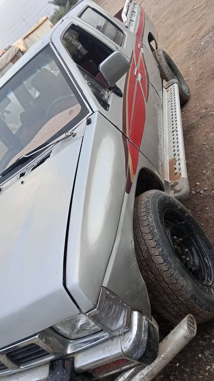 السلام عليكم
سياره نيسان فورويل للبيع

موديل 1994 الرقم *********** 

الرقم ***********
مكلف بل نشر
