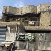 بيت   طابقين      للبيع   في الحسينيه   مسقط   شارع الشركه            ...