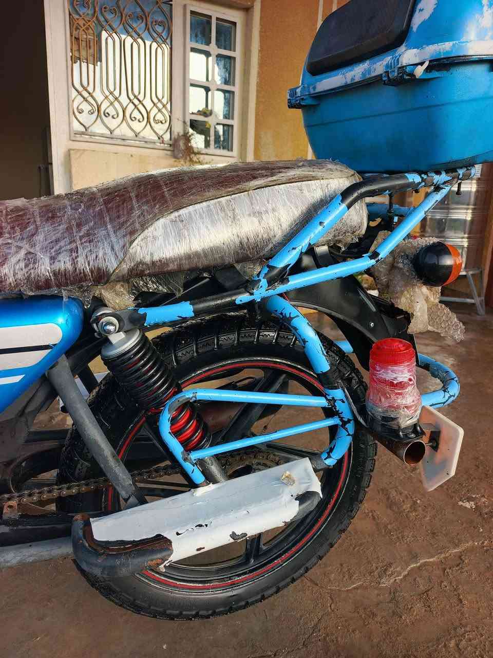 دراجه دايوان ٢٣ البيع نضيفه ومابيه كل عيب وراقه اصليه ومسجل بلمرور ايعني بس طلع رقم سعره ١/٥٠٠ قفل الشراي يتصل عل هذا رقم *********** خالص
