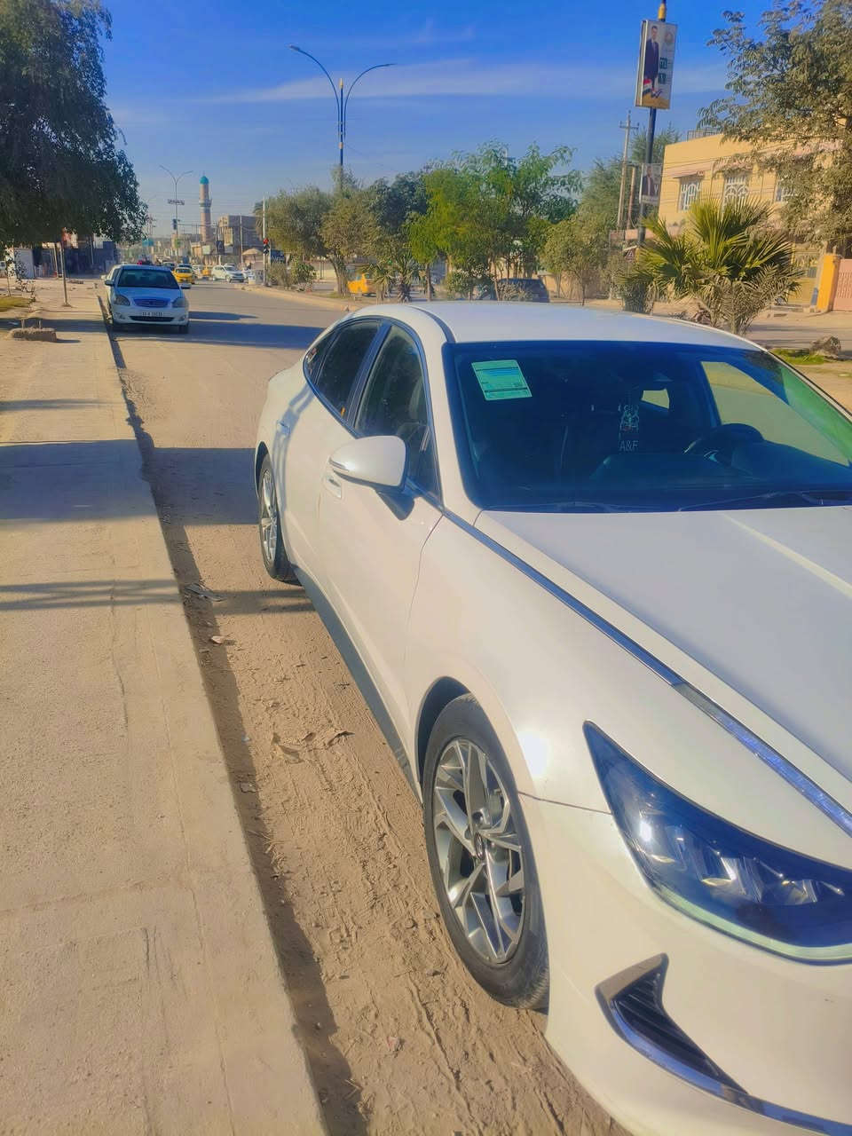 السلام عليكم
للبيع سوناتا غاز موديل 2020 رقم قادسيه 
غير مكفوله بيها ثلاث قطع مكان السياره ديوانيه السعر 158
للتواصل الاتصال ع الرقم ***********
