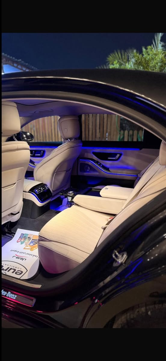 سلام عليكم
(ارخص وحده بخواتها شرط)
مارسدس S500 AMGاصل
الموديل:2023
الممشى:23,000ميل
الضرر:موضح بالصور،قطعه وحده صبغ فقط،ثنين تبديل شركه بالفحص تطلع بدون صبغ شرط
الرقم:بغداد مميز بأسمي تحويل ثاني يوم 
المواصفات:داخل ابيض،بانوراما قطعتين لمس،كشنات مساج،اوامر صوتيه تگدر تشغل المساج بالصوت وتغير لون اضويه بالصوت وتنزل جام وهوايه غيرها،ويل قياس 21،تخم تايرات جديد شرط،سيرڤس كامل،خاليه من اي نقص،سستم سماعات3D،جام خلفي امامي 3طبقات
تدفئه تبريد كشنات،بردات خلفيه 3قطع
وبعد مواصفات كلش هوايه
مكانها بغداد حي الجامعه اقره التفاصيل واتصل
***********
ممتواجد فيس
