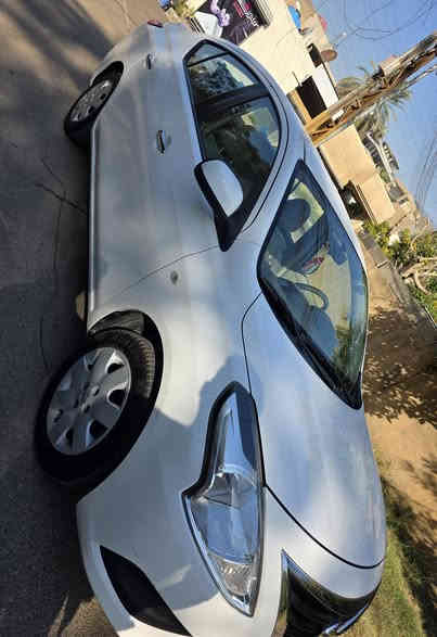 السلام عليكم #للبيع سني 2022 خليجية هندية بليتة زركة سيارة كاملة وجاهزة من كلشي اي نقص مابيهة
رقم اربيل جديد تحويل شوكت ميعجبك
كير مكينة تبريد خير من الله السيارة كفالة بدون بارد بدون صبغ
بيهة منظومة غاز جديدة وعليهة ادامة كاملة
وتخم تاير جديد
مواصفات السني معروفة:
تحكم ستيرن
شاشة كبيرة
كامرة خلفية
مانع انزلاق
تجاوي خلفية متحركة
حساسات خلفية
حساس تاير
يدات نيكل
مكان السيارة :بغداد سبع ابكار
السعر : 121وبيهة مجال بسيط
للاتصال : ***********
