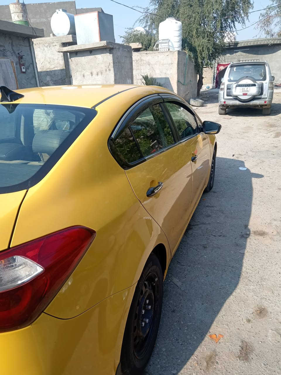 سلام عليكم كية فورتي موديل 16 سياره فول تحكم ستيرن فتحة بصمة وارد أمريكي حادثهة مثل ماموضح بل صورة سعر 87 بيهة مجال حك الجية ***********
