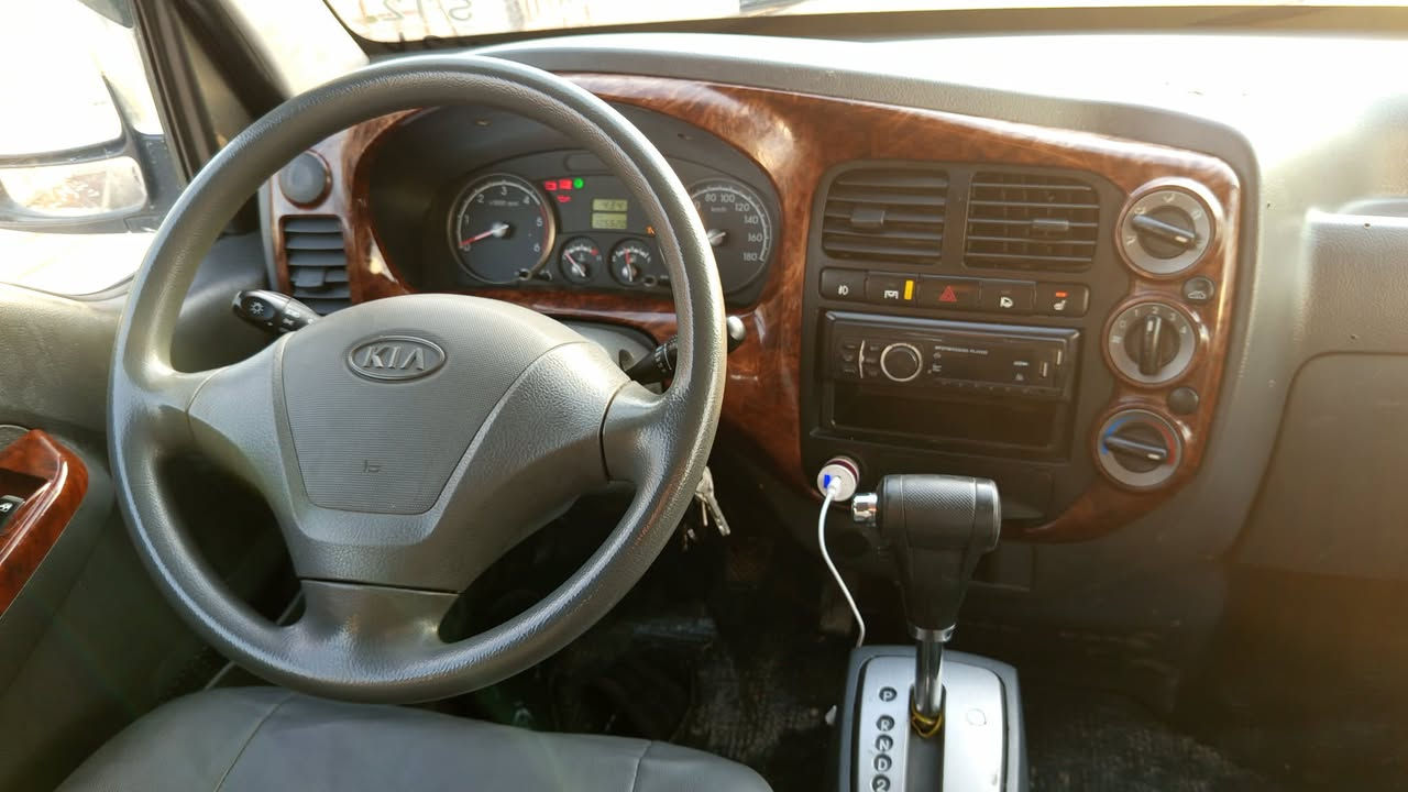 کیا دووتەنی ٣٠٠٠ سۆپەر پێنج دووگمە .دەبل سەلە توماتیک کارەبایی کامل بەستراوە ٢٠٠٩ .٦٥وکەمیک مەجال 
لەسلێمانیم 
ژ/م***********
ژ/م***********
