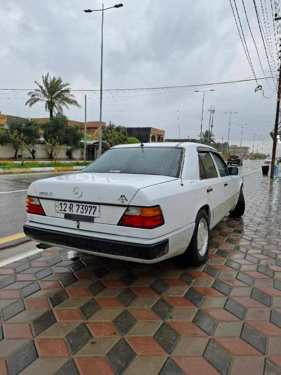 مارسدس موديل 1993 فول مواصفات بيها صبغ جاملغات الخلفيه بدون ضربه  بس بخ باقي السياره بدون صبغ ولا خياس قواعد الدبلات بلاديه محرك بلادي لاتنقيص ولا بخار رقم بينوى شرط التويل مل السياره بلاديه على وضع الشركه 
السعر 85
مكان تكريت
***********
***********

