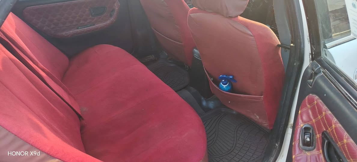 السلام عليكم سياره للبيع سوناتا 2 موديل 95 رقم ديالى نكليزي سنويه ٢٠٢٨ كير اوتماتيك  صدر امامي و خلفي جديده تخم تاير جديد كهربائيات كله شغال محرك مفتوح  مصبوغه عام بدون خياس بدون ضربه  تدفئه تبريد سنتر لوك كامره شاشه  السعر ٣٨  قفل   المكان ديالى خان بني سعد رقم الهاتف ***********
