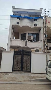 مربع ٩٠٠٠ • ١٠٠متر • ٥غرف نوم