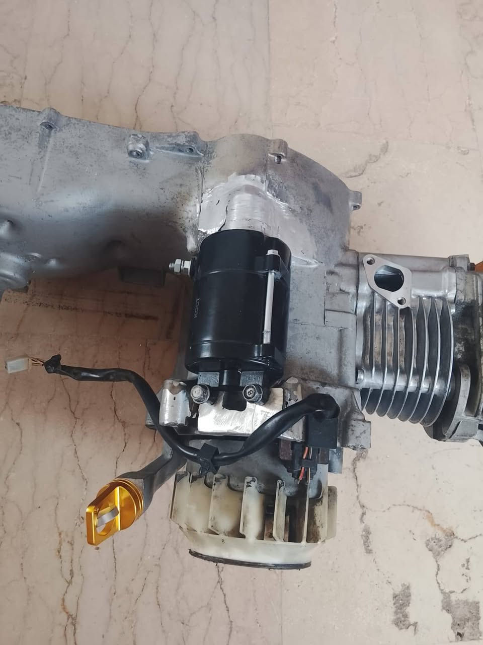 سلام عليكم تزويد للبيع ماكس وسكنس كله اصلي غراض مفوله ونظيفه اسعار خاص رجاء شتريد بل خدمه مكاني بغداد حي العامل رقم ***********
