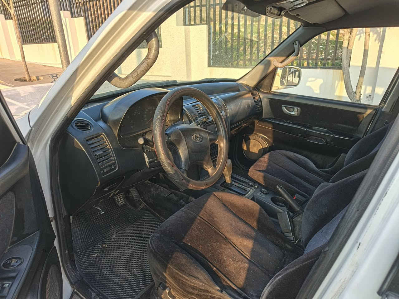 هۆندا تریکان ٢٠٠٢
ره قه م سلێمانی تاکو ٢٠٢٧ تازەیە
مەکینە vvt ٣٠٠٠ 
٢ پارچەی بۆیاخە 
توند و تۆڵە 
گێڕ و مەکینە بە شەرت 
تە حویل و خەرامە بە شەرت 

٥٨ گەڵا و کەمێ مەجال 
***********
***********
