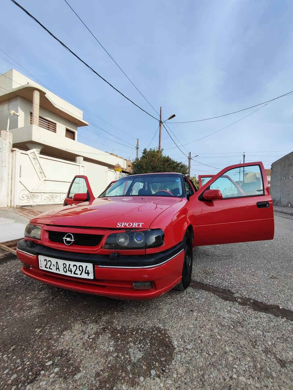 سلام عليكم ....
سياره اوبل فكتره مكينه 18 بأسمي  موديل 1990 محدثه 1995

كير اوتماتيك  فتحه سقف كشن جلد جام كهرباء   طالب عليها 50 وبيها مجال بسيط *********** وتساب
