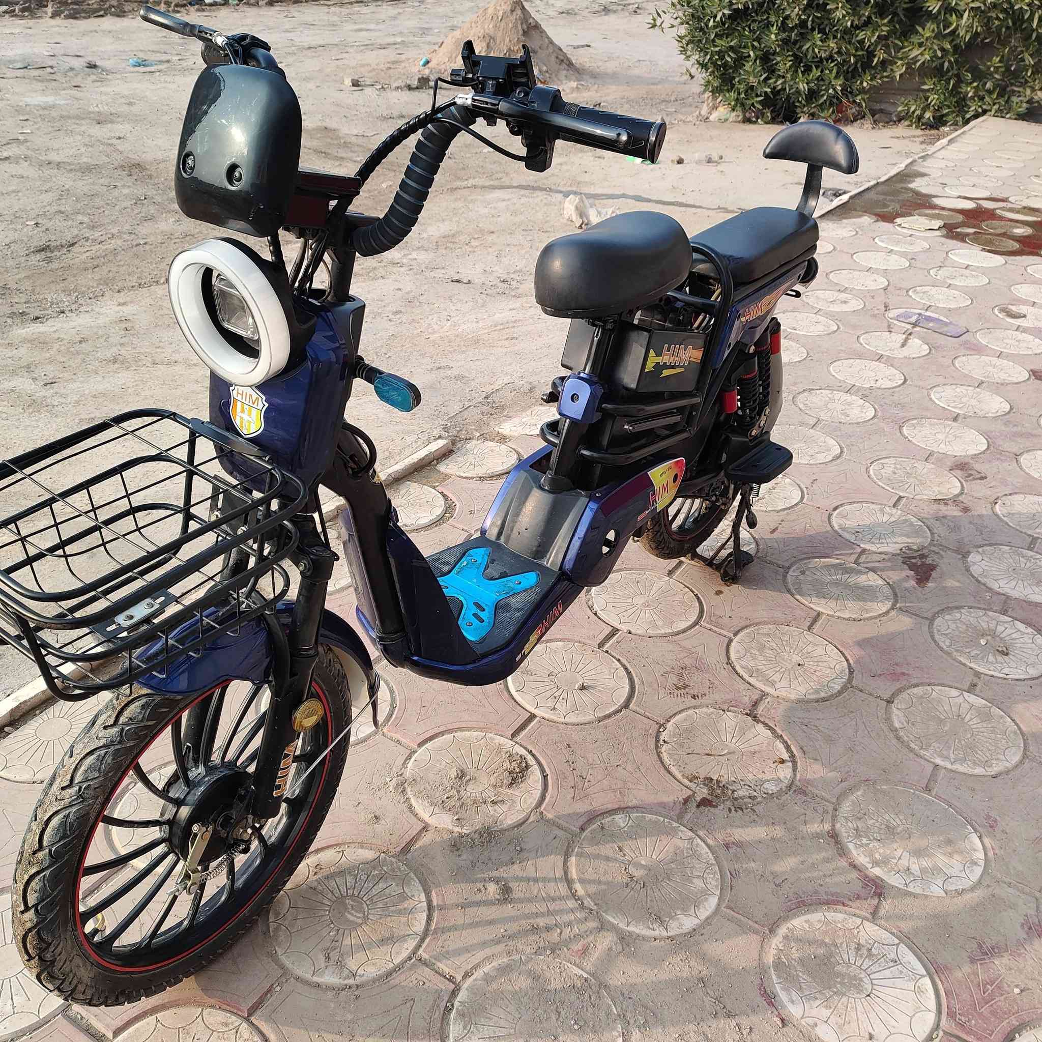 السلام عليكم
باسكل شحن نضيف حدا استعمال 4 اشهر.. 4 بطاريات نص استعمال
بدون اي خلل أو عطل
سعر 225الف
مكاني بابل مركز الحلة
واتساب ***********
