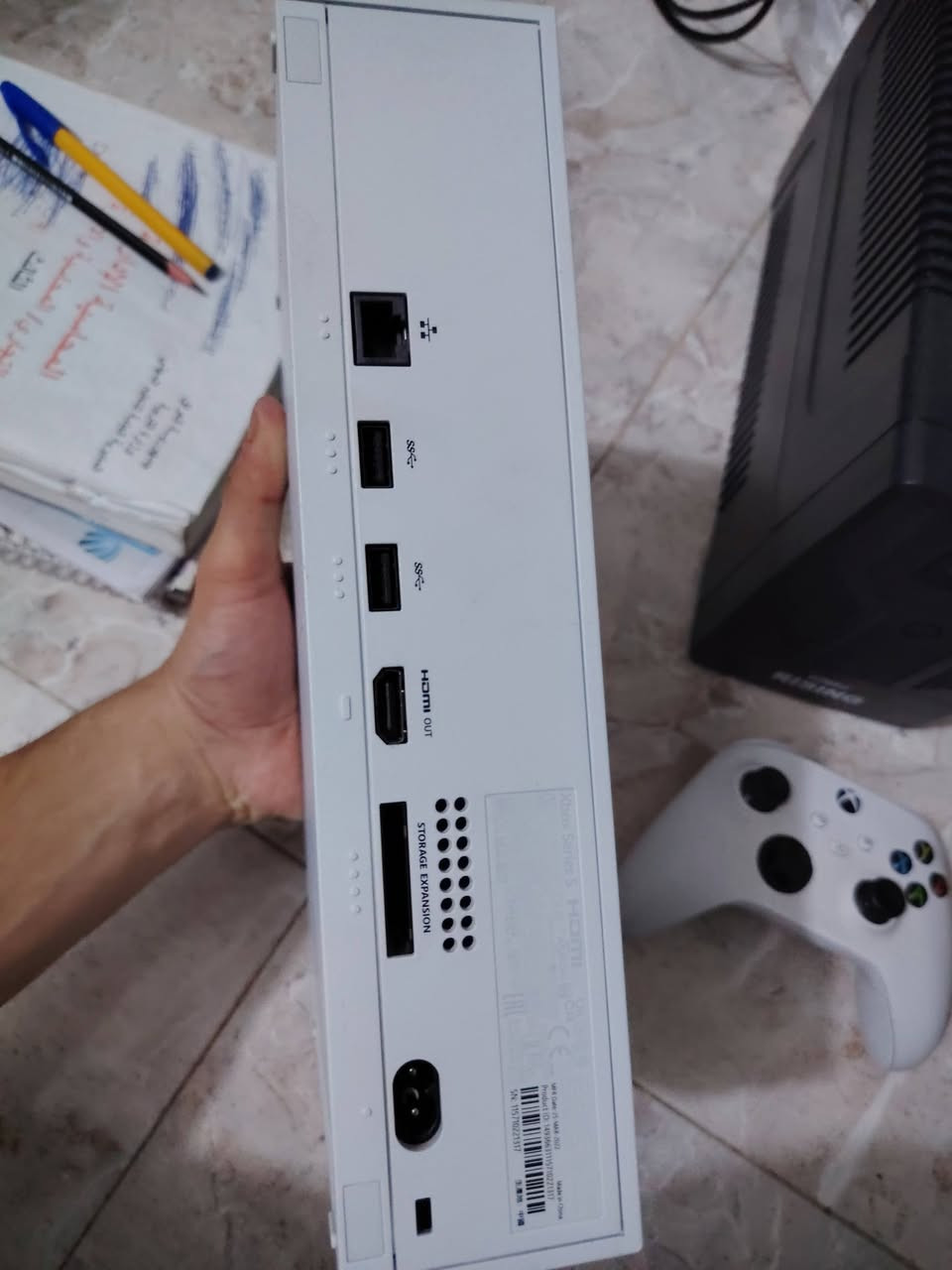 السلام عليكم  xbox sires S   للبيع جهاز نظيف  ما مفتوح  يدة تحكم هم  نظيفة اي مشكلة مابيهن تفحص يلة تاخذ + ubs من rising 1500   ماخذة قبل شهر  بطاريات جدد  السعر  ٤٠٠ الف


**إذا كنت صاحب هذا الإعلان وتريد حذفه لأي سبب، رجاءا أرسل رسالة إلى الدعم الفني**