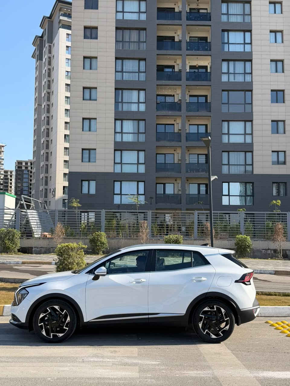 كيا سبورتج 2025 خليجي
ماشيه 6 كم
السياره باسمي تحويل ثاني يوم
السياره جديده مناقصها شي  
بغداد حي الجهاد 
السعر 245
***********
