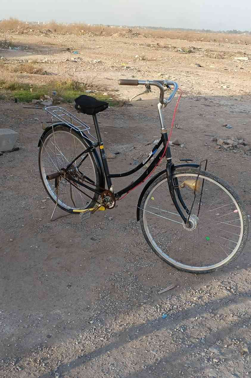 سلام عليكم شباب باسكل للبيع ياباني حجم 26 كامل تايرات انضاف وياله انضاف مابي نقص حساس شغال كلش نضيف دبل ستان سعره مناسب مكاني بعقوبة شراي راسلني خاص ودلل أو اتصل ***********
