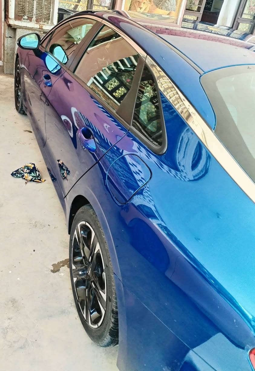 السلام عليكم
Kia.   K5GTLNE

موديل

2023 

ماشيه48 mi

اللون أزرق

مواصفات

شاشه 

كامره

لايت عدسات

بصمه

رادار امامي

رادار خلفي

رادار جانبي
كشنات تبريد 
لد امامي خلفي

حساس امامي خلفي

ويل كب

توقف ذاتي 

قياده ذاتيه

تنبيه خروج عن المسار

تحديد مسار 

فول تحكم ستيرن

داخل  اسود

تبريد شاشه بيانو لمس

ترحيب عند الاقتراب

صندوق ذكي

تشغيل عن بعد

محرك 1،6✈️تيربو

بجم امامي  كبس شركه

الحادث سطحي قبق جنطه

بدون اي دواخل شاصي اللغد والكير والمحرك كلهن مكفولات 

للاستفسار***********

الموقع بغداد بسمايه

السعر 160$

رقم بغداد الدولي تحويل ثاني يوم
