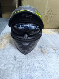 خوذة دراجة • امازون • خدوش بسيطة