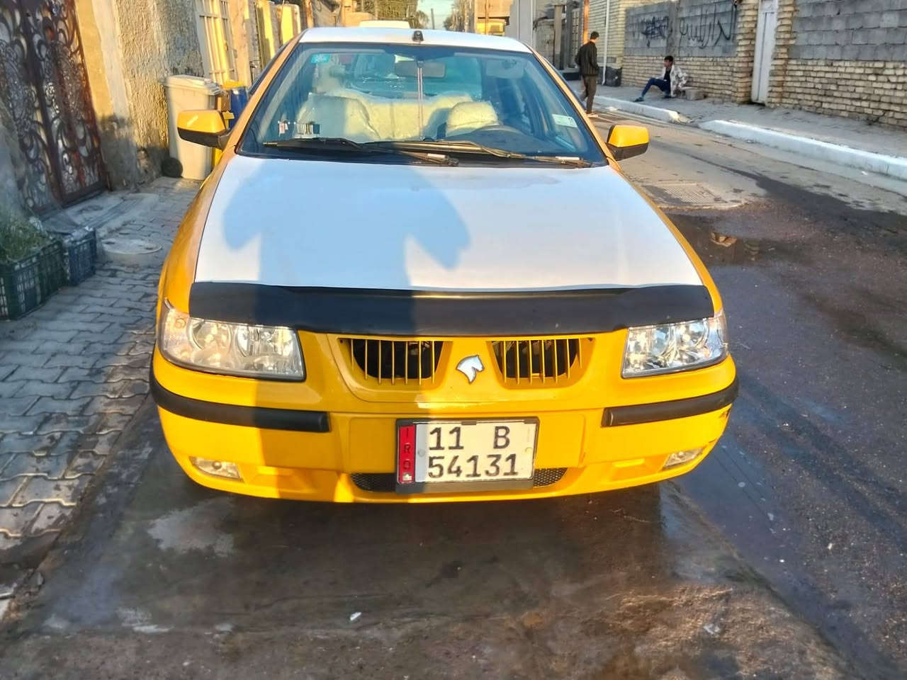 السلام عليكم سيارة سمند مديل 2011 مكينه وكير وصدر وتايرات كله جديد
تبريد خير من الله  بيها بارد بل جاملغ الوره السائق السيارة مصبره مرور وهية بسمي رقم انكليزي   رقم الهاتف ***********
السعر $34
