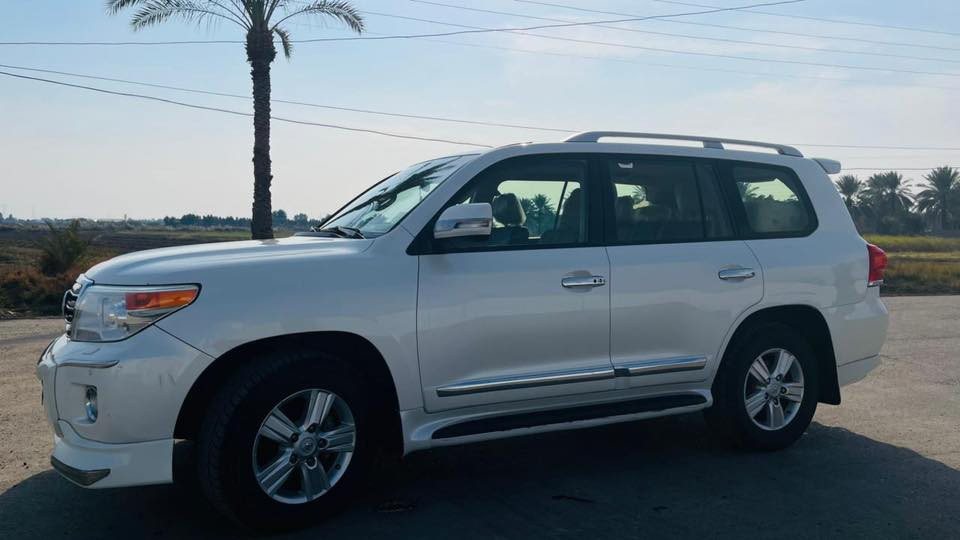 لاندكروز ٢٠١٥ فطيم معروفة مواصفات الفطيم مكفولة كفاله عامة سيارة جديدة معنى الكلمة
السعر ٤٤٠ وبيها مجال 
***********
