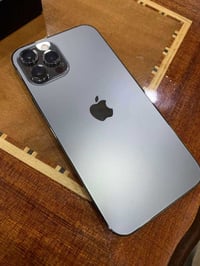 أيفون 12 برو ماكس للبيع ... السعر 175 ألف قفل اخر سعر الذاكره 128 گيگه...