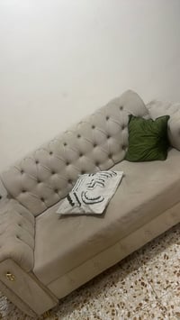 الحريه • كنب