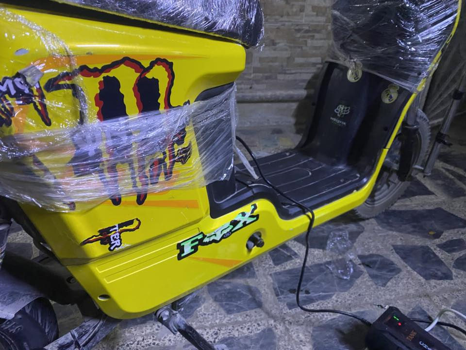 سلام عليكم
دراجه ارتسعه موصفات. نضام بك ونضام بارك بطاريات جديده شرط فحص ملف جديد 1200واط حقيقي 
سعر 350
وبيها مجال
شراي هلابيك 
دراجه خير من اللّٰه نضافتها مبينه
هورن ابلادي
4سرع عداد 99
حقيقي 70
رقم لتواصل ***********
عنوان بغداد الاعظميه شارع المغرب
