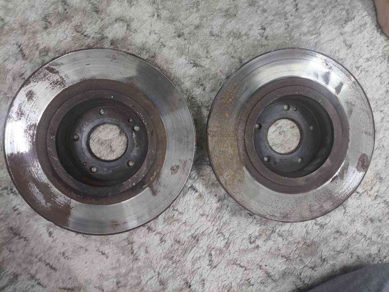 فلنجات سنتافية للبيع قطرها 32 مال سنتافي خليجي ب سعر زوج  30 بيهم حاشية شوية
رقم الهاتف ***********
ديالى بعقوبة التحرير
