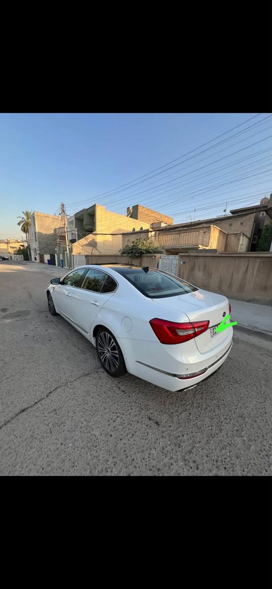 سياره كدنزا ٢٠١٣ فول مواصفات مابيه صبغ فقط ربع الباب الخلفي محدده بالاخضر رايده ب١٢٥$ 
***********

