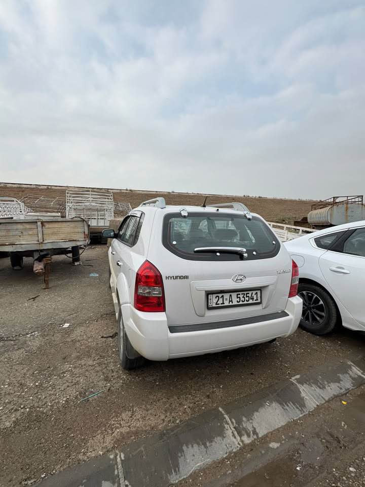 سلام عليكم توكسن للبيع موديل 2009 ✅
كير مكينه شرط سنويه جديد دفتر بانزين بي ✅ 
سياره قطره صبغ مابي ولا تعديل ✅
سياره ماشي 186الف حقيقي ✅
العنوان كركوك رقم هاتف *********** كركوك, العراق
