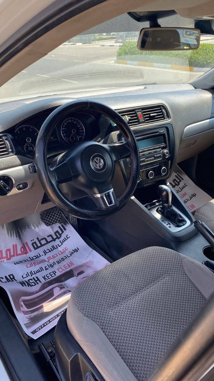 بسعر مناسب فولكس فاكن جيتا موديل 2014
خليجي ماشية 230 الف 
رقم سليمانية بأسمنة تحويل مباشر فقط
بيها 4 قطع صبغ 
 مكانها السيارة بغداد 

ال💎ــسعـر 🟥 :: رقم (1) تلـقـائـي 📮 

رقم صاحب ســـيـارة :: ***********
