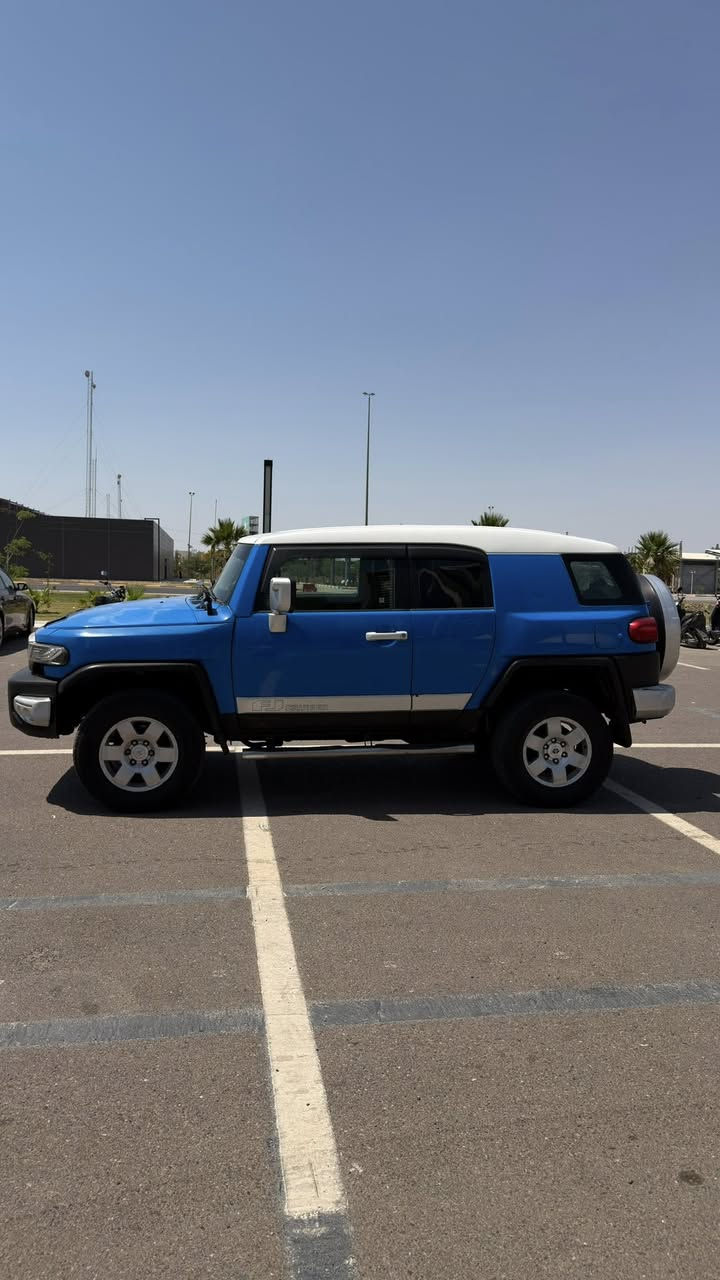 السلام عليكم
أف جئ كروزر 2007 Gx4*4
لون ازرق مميز قمارة ابيض
رقم بغداد 
وارد أمريكي كلين 
هنا مصبوغه جاملغات اماميه فقط 
محرك كير نضيفات
تبريد ثلج 
كاميرا خلفيه 
حساسات خلفي 
شاشه كار بلي
تحكم ستيرن جهتين 
كروس سرعه
تخم تاير جديد 
ويل كب اصلي
صدر جديد
السياره مرفعه 2 انج +لويات 
ماشية 158كيلو
محرك 4000
فور ويل ادرايف المرغوب
السعر 145 وبيها مجال 
العنوان حي الجهاد والمطار 

***********
