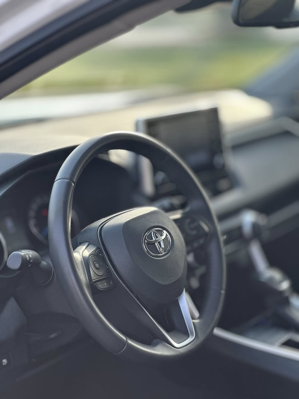 سلام عليكم
تيوتا راف فور 2023
السيارة وارد 
هايبرد بانزين 
السيارة بدون حادث بيها 3 قطع كلير جاملغات وبنيد
وهذا رقم الشاصي مابيها صور حادث 

JTMRW3FVX0D158977

مواصفات معروفة السيارة مكانها نجف
السعر 198 وبيها مجال بسيط 
***********

السيارة رقم بغداد بأسمي
