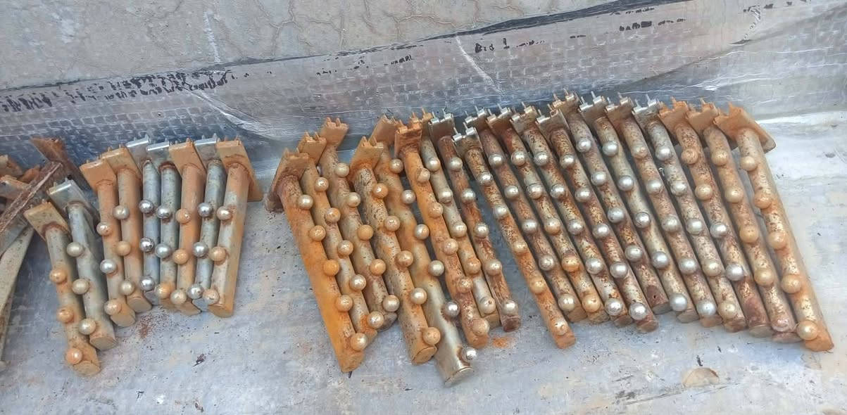 زوج ميلكانات مع مساطر وستاندات للبيع
سعر المساطر ع 4 الاف و الاستاندات ع 500 دينار


**إذا كنت صاحب هذا الإعلان وتريد حذفه لأي سبب، رجاءا أرسل رسالة إلى الدعم الفني**
