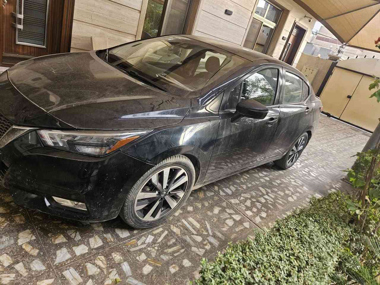 السلام عليكم نيسان فيرسا ٢٠٢٠ للبيع 
السياره موصفات sv بصمه شاشه كامره كشنات مخمل حادثها بنيد مبدل ومصبوغ وراس الشاصي وبيها تعديل بارد كلش صغير مال تحميل ماشيه ٤٦ الف ميل السياره حيل نضيفه السعر ١١٨مكانها بغداد حي الجامعه ***********
