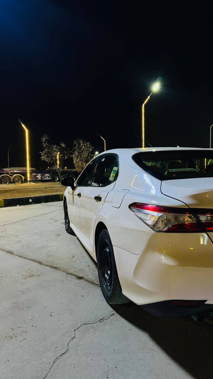 السلام عليكم كامري 2019 تكسي الامارات هايبريد معلايه 23 مصبوغه عام السعر 107 للاتصال ***********
