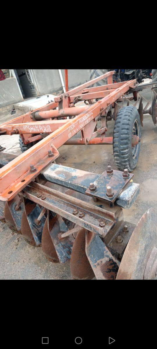 دكس حجم كبير مشتغل موسم نضيف بلادي سعر مناسب للتواصل ***********
