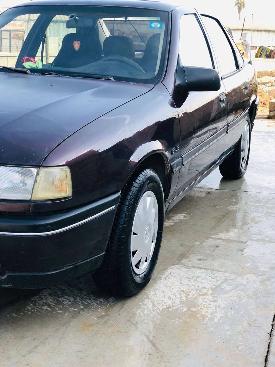 السلام عليكم سياره فكترا للبيع موديل 1992 محرك وكير شرط رقم انكليزي باسمنا السيارة الدواير مصلحات والدوسات البابين الورا مبخوخات وباتري جديد تواير طخم جديد ترايها بغداد طخمها نص عمر السعر 47
***********
***********
