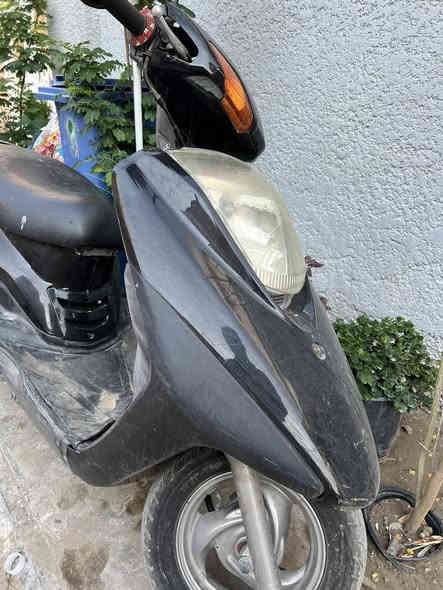 السلام عليكم
دراجة بريز للبيع 
دراجة نظيفه كفرات حلوه مابيهن كسري بلادي محرك مامفتوح 
بيها كلوب  سعره 75
مكينه مامفتوحهااا
بيهااا نقص كلج خلفي وديطلع صوت فقط 
جيب مصلح وافحص
مكاني بغداد الاعظميه او الكاظميه
سعر 500 وبيها مجال بسيط حك جية 
***********
