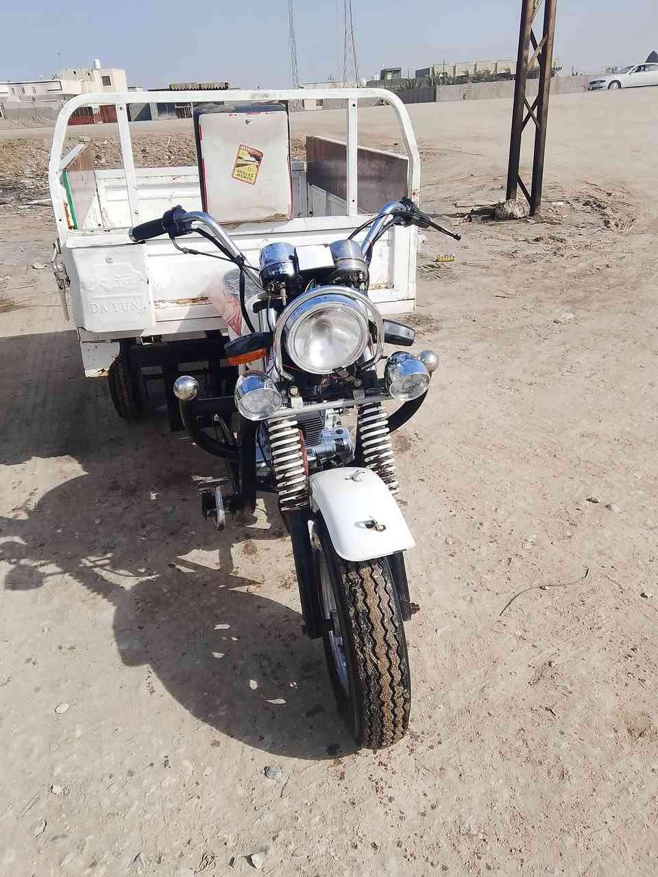 السلام عليكم ستوت للبيع ستوته تعمير جديد كله 26 اكسنت كبس تخم تاير تواير ابو السيفينءطويل مال جمره ماكينه سوبر دايون ستوته كهربائيات كلها شغاله جاهزه قبل للشارع ما اذب ربع اوراق اصوليه موديل 11 السعر خاص مكانها ناصريه سوق الشيوخ التواصل على رقم الهاتف***********
