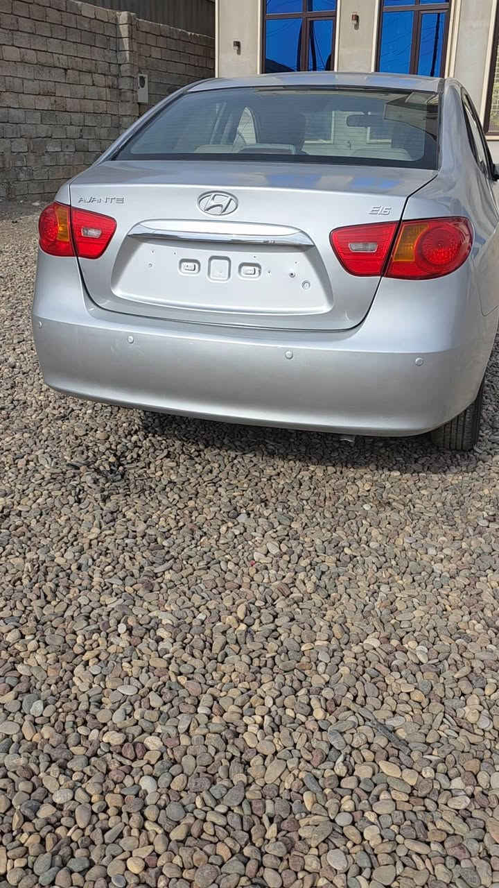 افانتي موديل ١٠ جديد ،، قبل يوم كملت
كير محرك شركه ..سياره جديده 
السعر ٤٠ ورقه 
يوجد توصيل 
***********
