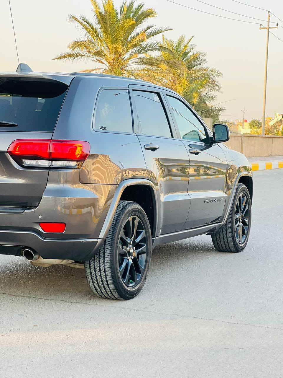 سلام عليكم ورحمة الله وبركاته
جيب لاريدو مديل 2021اصل بسمنه  السعر 248
سياره فول موصفات جنطه كهربائية بصمه أبواب تشغيل عن بعد ويل كب 20 كشن جلد + كهربائي حساسات رادرات ديل شاشه 6 سلندر 5 راكب 2  سياره ستخدام شخصي سياره عل  وضع شركه حيل جديده  ماشيه فقط 50  الحادث فقط بنيد وطرف جاملغ مكان سياره مركز الناصريه حي الفداء رقمي ***********
