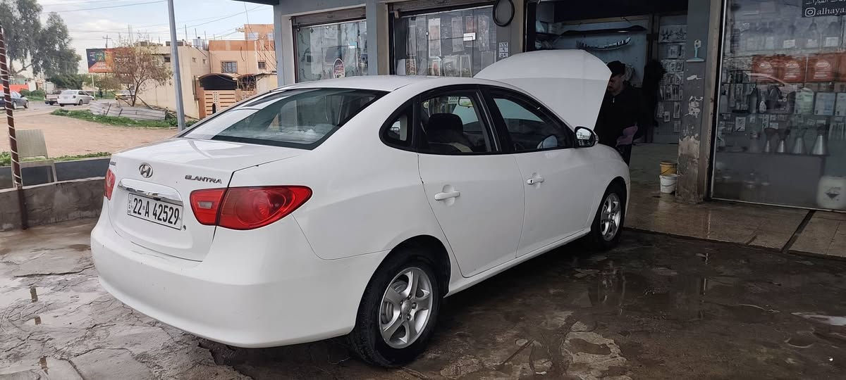 النترا كوري ٢٠١٠
السعر ٩٤ 
سنوية ٢٠٢٩
كوبون بنزين الكتروني 
محرك ٢٠٠٠ مبدل جديد 
فتحة سقف + اشاير مرايات 
طخم تايات جديد
باتري جديد
ادامة كاملة
دهن اخليله بروفي كار الالماني 
تدفئة تبريد
الضرر : صفحة السائق والبوند بيها تكم جهة السائق
شراي اتصل وبالخدمه 
***********
***********
