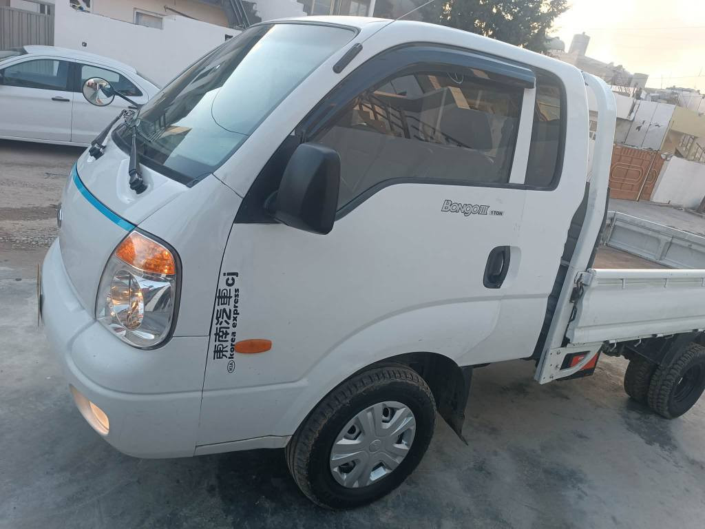 کیا مۆدیل 2011
سەیارەکە 3000ی سۆپەری مەکینە ڕەشە 
مەکینەی بیلاد 2011 یە هەڵم و بوخاری بەشەرت
گێڕ مەکینە و ئەکسل بەشەرتی 10 فیتەر 
سەیارەکە شانسی جوان چاکراوەتەوە بە شەرتی 4تەن 
پێنج دووگمە و دەبڵ سەلە و ئاوینە کارەباو ناو فۆڕمیکا و هتد...! 
بۆدی لۆکی لەسەرە 
ژمارەکەم لە یەکەم ڕەسم دانراوە السليمانية, العراق


**إذا كنت صاحب هذا الإعلان وتريد حذفه لأي سبب، رجاءا أرسل رسالة إلى الدعم الفني**