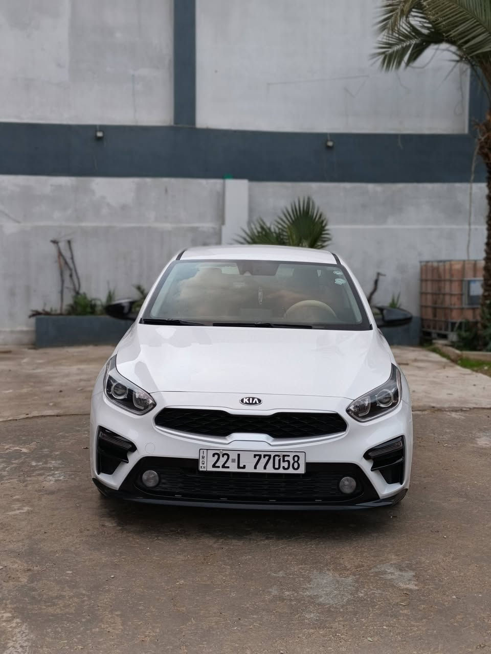 السلام عليكم كيا فورتي موديل 2021
ماشيه 36ميل موصفات نص فول حادث موجود يل صوره 
سنوية جديد تحويل مباشر الاستفسار ***********وبي واتساب
